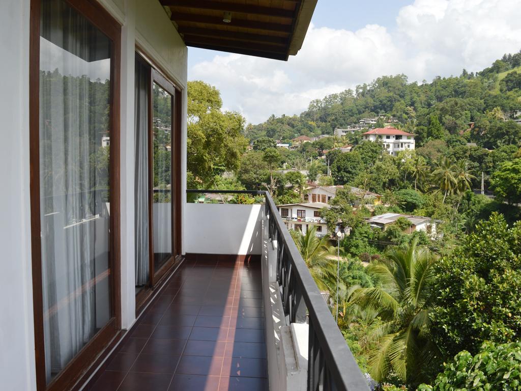 Renuka Inn Kandy Buitenkant foto